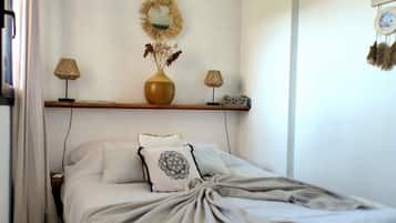 1 makuuhuone, silitysrauta/-lauta, vuodevaatteet