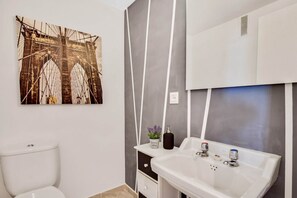 Een douche, een haardroger