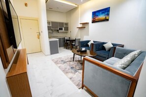 아파트, 침실 3개, 주방 | 거실 공간 | TV