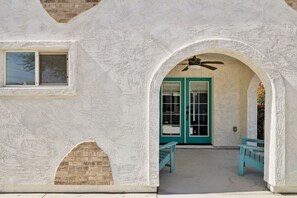 تفاصيل الفندق من الخارج