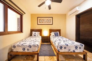 Deluxe Condo, Beach View | In-room safe, free WiFi