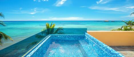 Deluxe Condo, Beach View | Terrace/patio