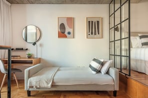 Comfort Studio, Pool View | Living area