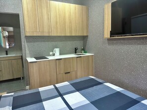 1 bedroom, iron/ironing board, WiFi