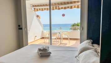 1 dormitorio, tabla de planchar con plancha, Internet