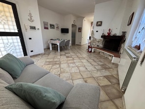 TV connectée, cheminée
