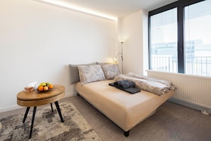 1 chambre, fer et planche Ă repasser, Wi-Fi gratuit, draps fournis