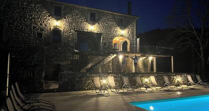 SOUTH ARDECHE Large house sleeps 22 with heated pool near river