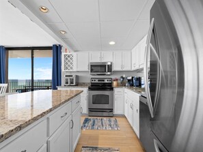 Condo, Multiple Beds (Windward 408 at Edgewater) | Private kitchen