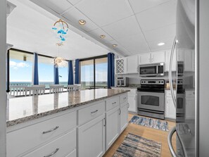 Condo, Multiple Beds (Windward 408 at Edgewater) | Private kitchen
