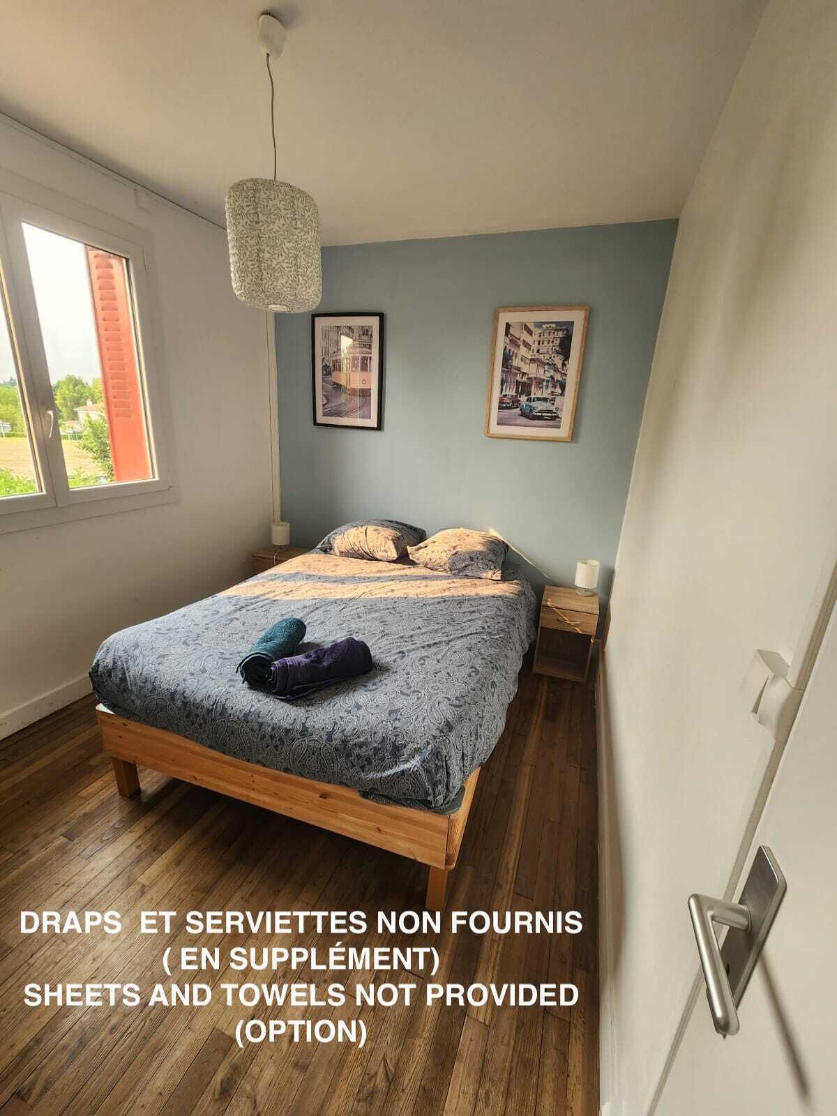 2 bedrooms, iron/ironing board, travel cot, WiFi