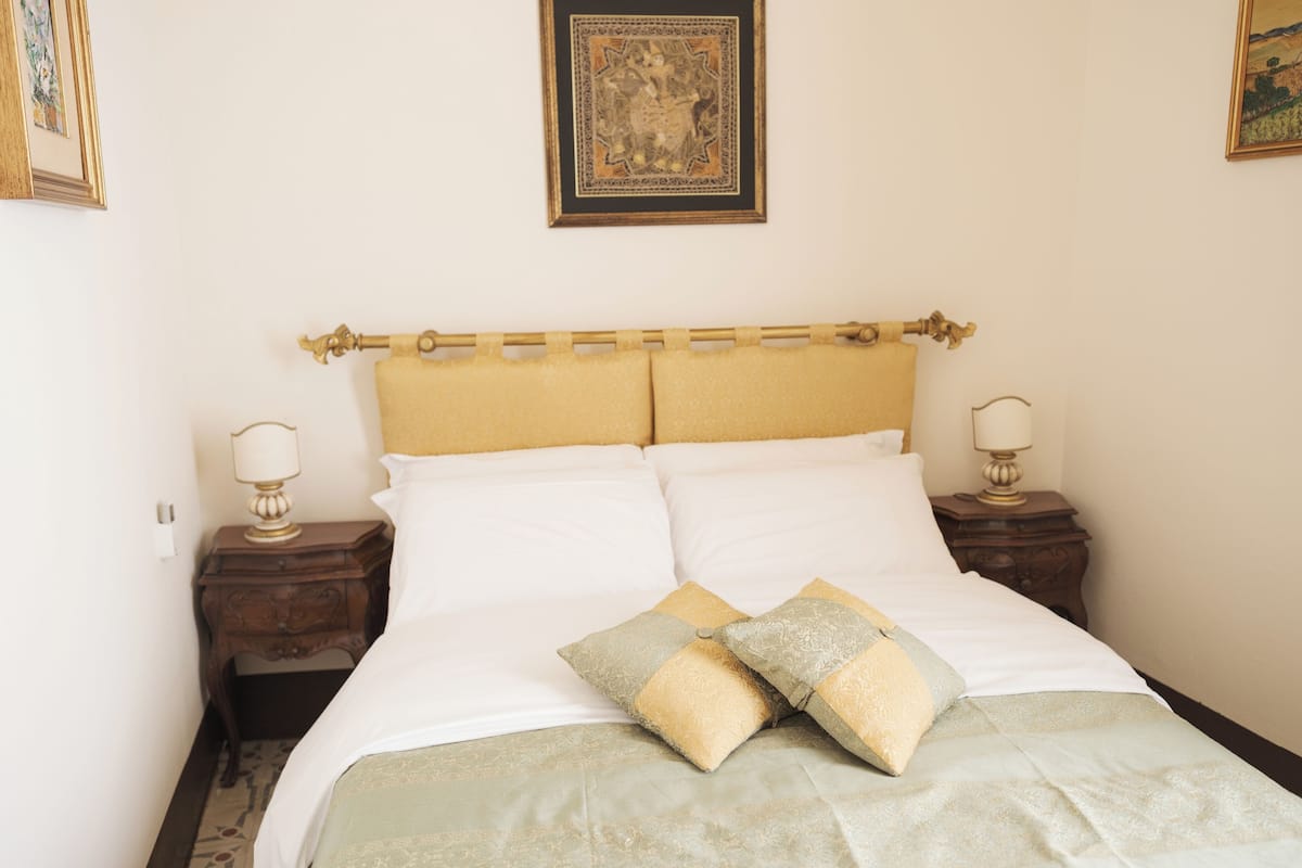 Classic Room | Blackout drapes, free WiFi, bed sheets
