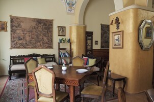 Desayuno buffet incluido todos los días 