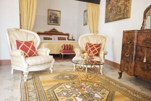 华丽客房, 城市景观 | 遮光窗帘、免费 WiFi、床单