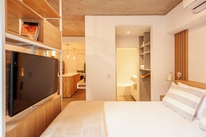 Comfort Studio, Balcony, City View | Iron/ironing board, free WiFi, bed sheets - Live New & Modern ApartmentRecoleta B12 (Buenos Aires)