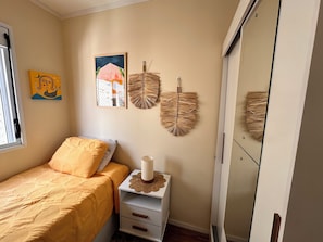 2 chambres, bureau, Wi-Fi gratuit, draps fournis