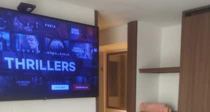 Peaceful and comfortable apartment; close to El Dorado airport.