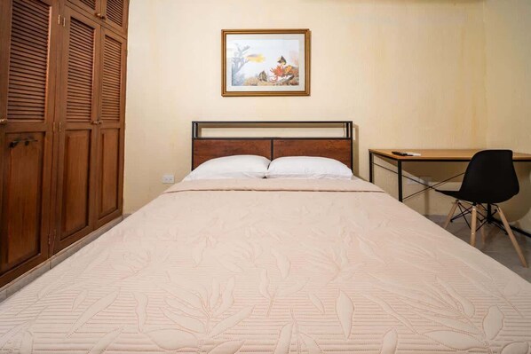 2 chambres, bureau, fer et planche Ă repasser, Wi-Fi