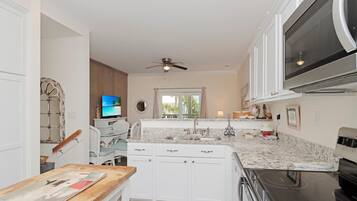 Townhome, 2 Katil Ratu (Queen) (Knock Out) | Dapur peribadi