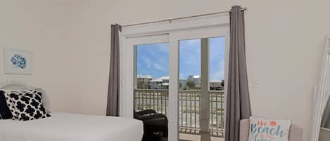 Townhome, 2 Queen Beds (Knock Out) | 3 bedrooms