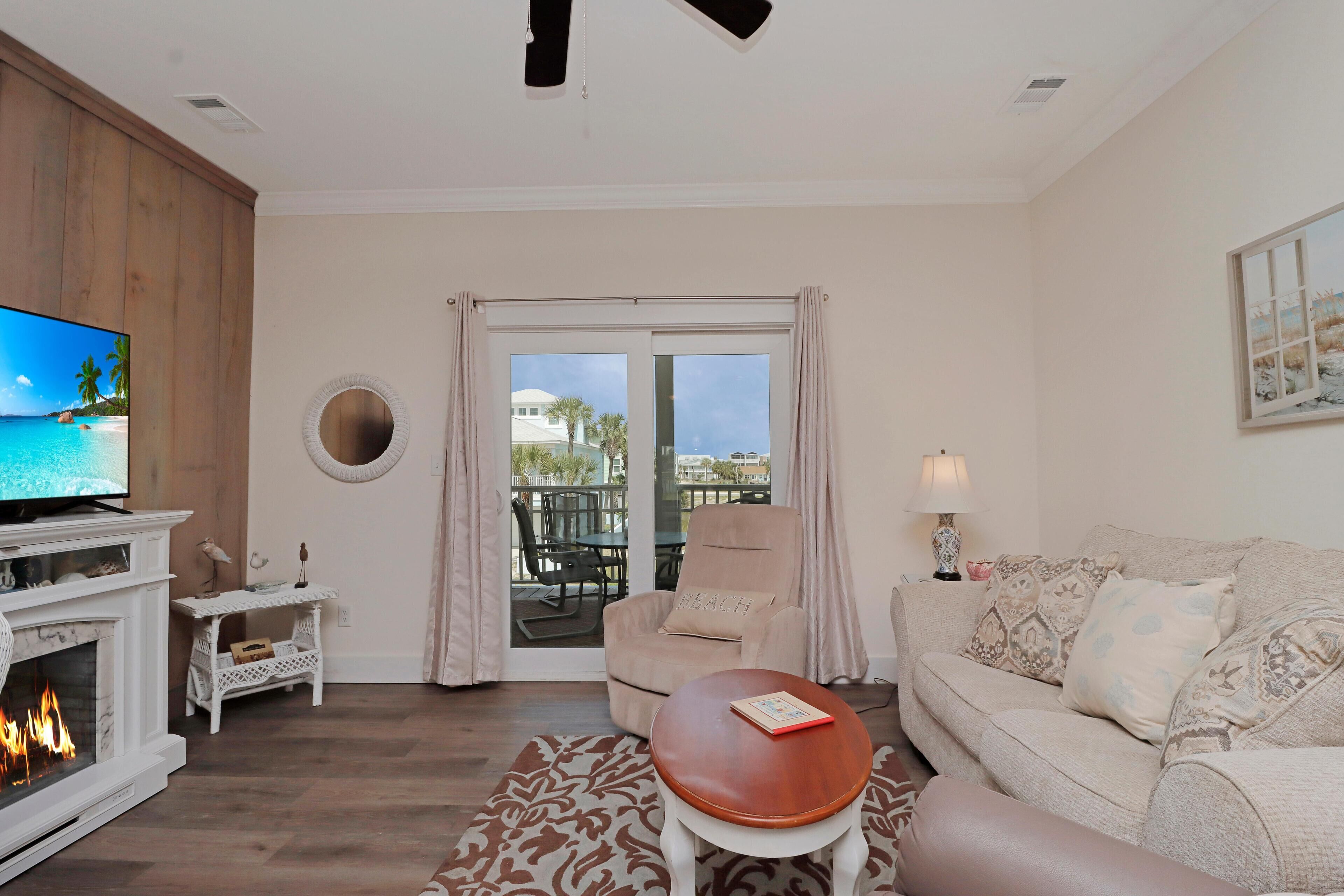 Townhome, 2 Queen Beds (Knock Out) | Living area