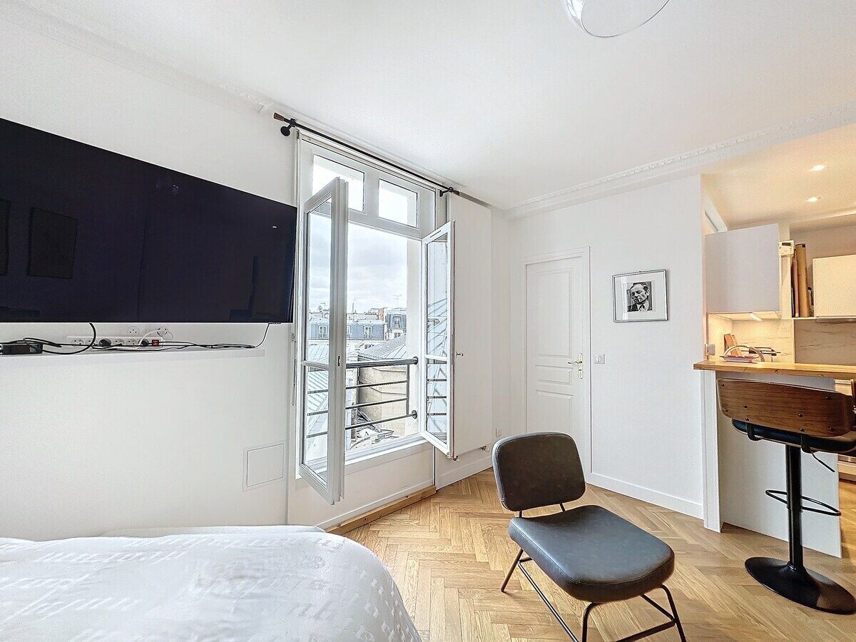 1 bedroom, internet, bed sheets