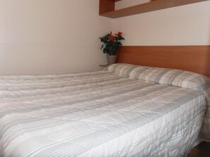 2 chambres, Wi-Fi gratuit, draps fournis
