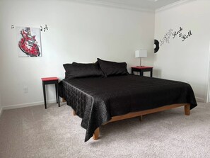 3 bedrooms, iron/ironing board, travel cot, free WiFi