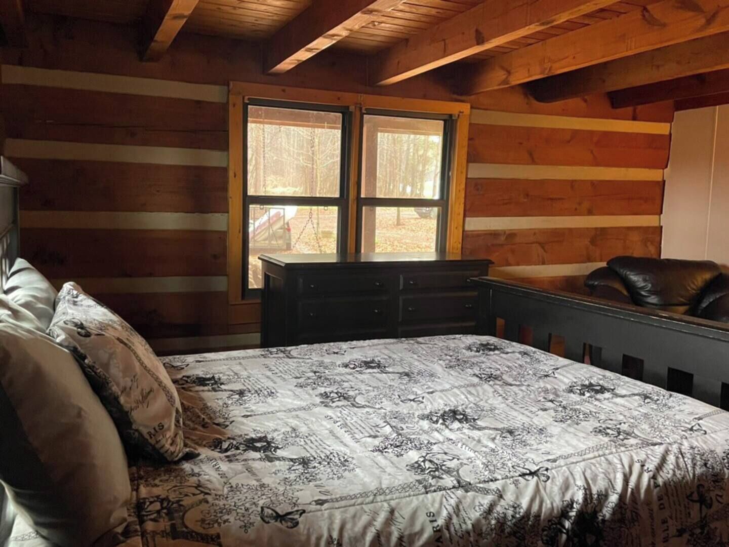 2 chambres, fer et planche à repasser, lit parapluie, Wi-Fi gratuit