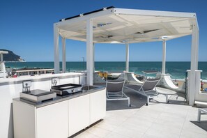 Outdoor dining - M447 - Marcelli, brand new three-room apartment facing the sea in residence with swimming pool (Marcelli)