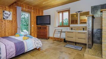 3 chambres, fer et planche Ă repasser, lit parapluie, Wi-Fi