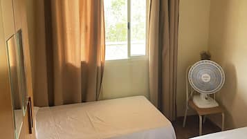 3 quartos, ferros/tábuas de passar roupa, Wi-Fi, roupa de cama