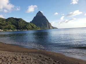 Na praia