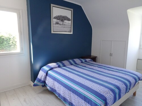 Holiday Home in Trelevern Near Pink Granite Coast