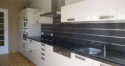 Holiday Home in Trelevern Near Pink Granite Coast