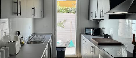 Microwave, oven, stovetop, dishwasher