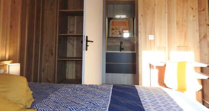 Charmante chambre en pierre, nature & calme domaine Les Secrets de la Nature