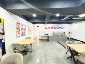 Restaurant - Housr Sector 45 Gurgaon Near Huda City (Gurugram)