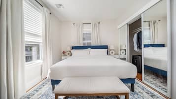 6 bedrooms, iron/ironing board, WiFi, bed sheets