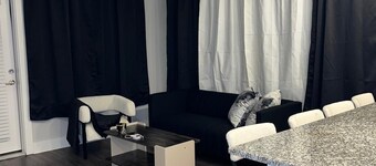 Stylish City Stay – 2BR Condo in the Heart of Atlanta