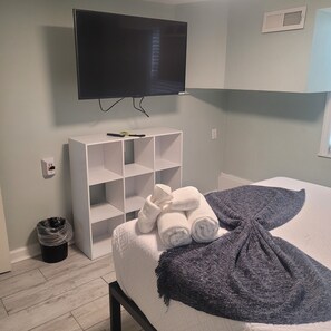 7 Schlafzimmer, Bügeleisen/Bügelbrett, WLAN, Bettwäsche