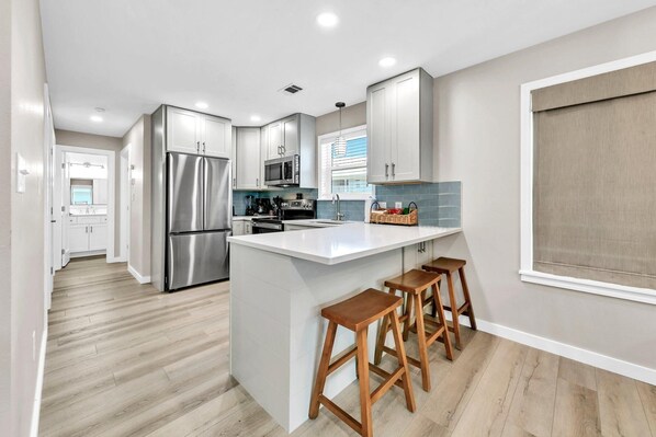 Condo, Multiple Beds (Beachside Villas 523) | Private kitchen