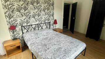 1 bedroom, free WiFi, bed sheets