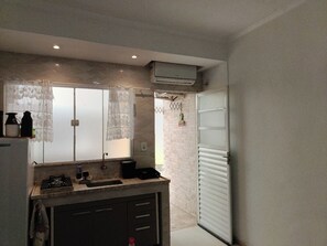 Loft | 1 bedroom, desk, laptop workspace, free WiFi