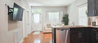 Fire Pit - 4 Min from UNC - 7 Min from Carrboro - Fast Wi-Fi