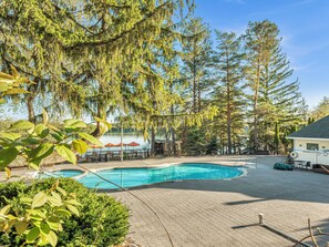 屋内プール、温水プール