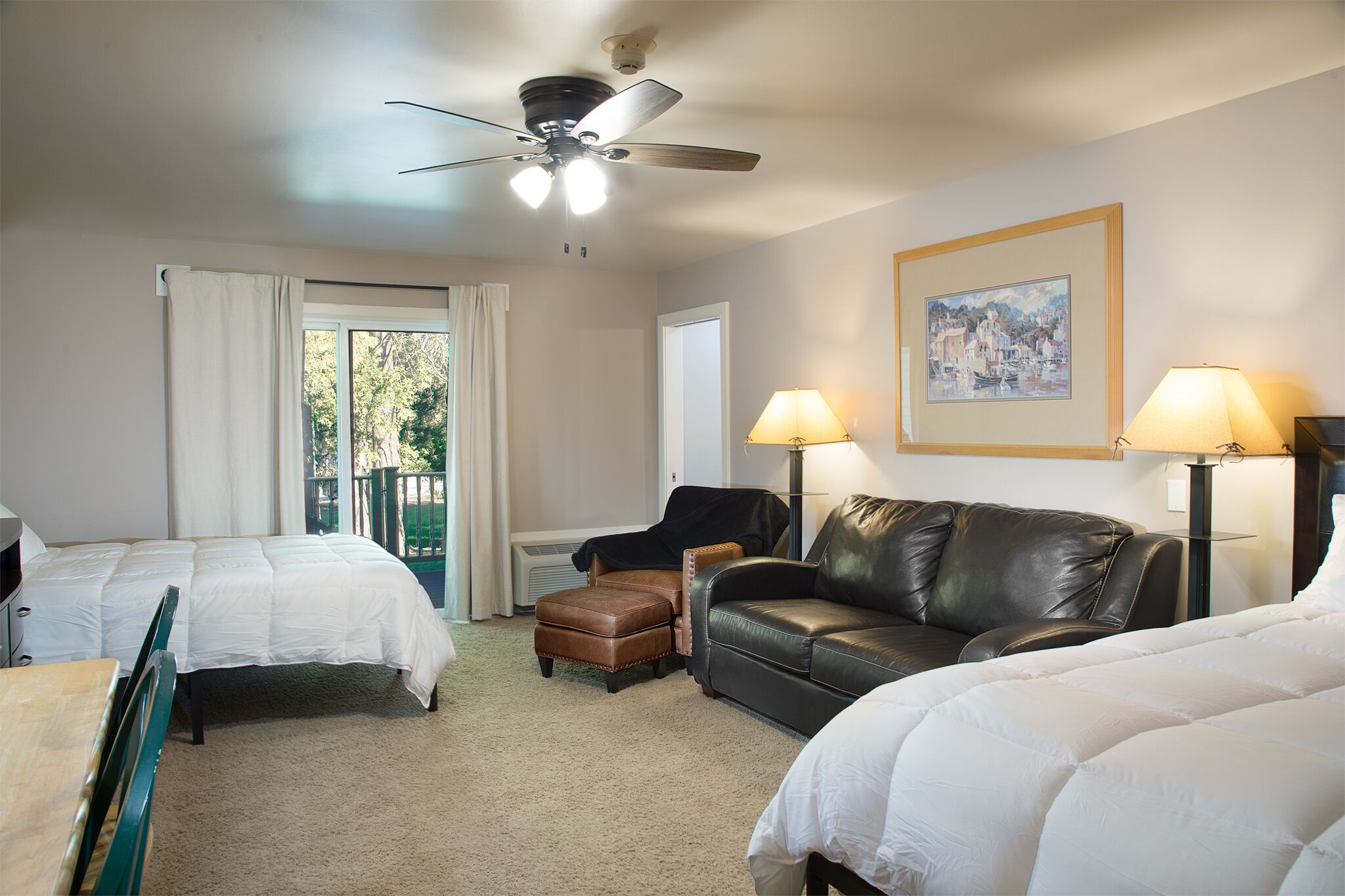 2 bedrooms, WiFi, bed sheets, wheelchair access