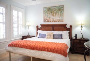 3 chambres, fer et planche à repasser, Wi-Fi, draps fournis