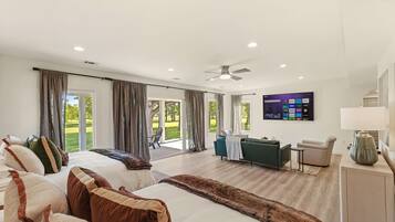 5 bedrooms, iron/ironing board, free WiFi, bed sheets