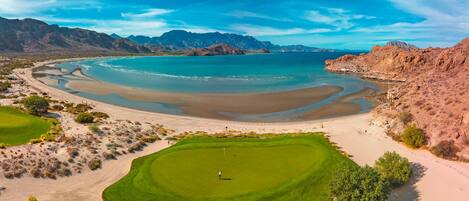 Liegestühle, Strandtücher